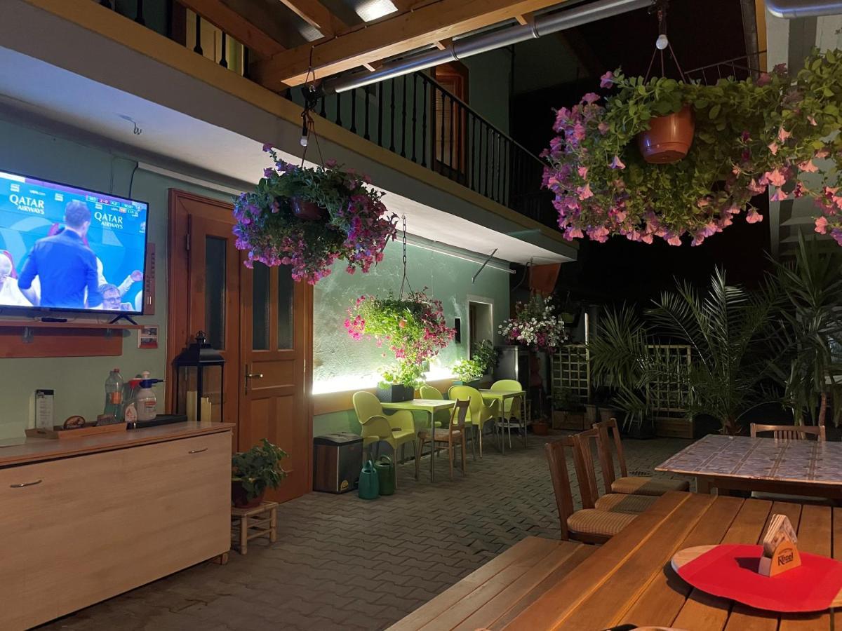 Apartman Netolice 207 Deluxe Εξωτερικό φωτογραφία